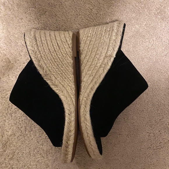 Stuart Weitzman Black Wedges Never worn